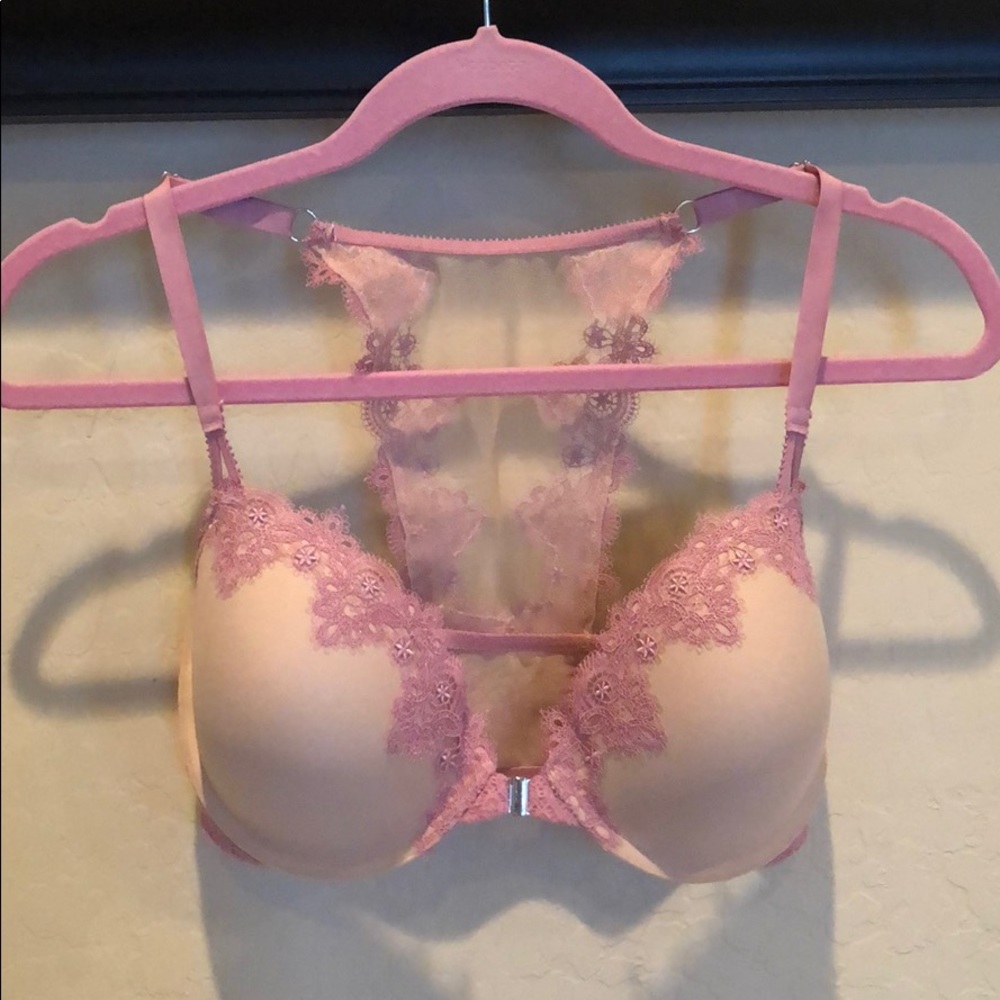 Victoria’s Secret Racerback Lacie Bra 34DD